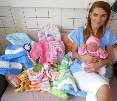 Porodnice Stod. Nemocnice a porodnice Stod, Gynekologicko-porodnické oddělení: Chobotničky a pletení pro miminka.