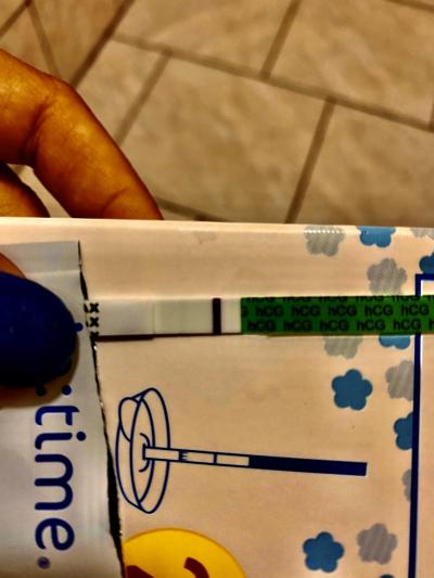 Testování a těhotenský test | Těhotenský test, je tam něco?