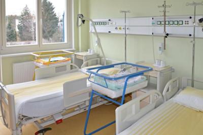 Porodnice Thomayerova, Fakultní Thomayerova nemocnice, Gynekologicko-porodnické oddělení: Sdílený pokojíček pro maminky.