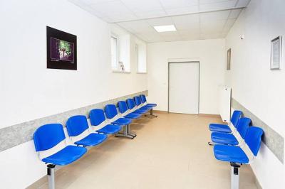 Porodnice Slaný. Nemocnice Slaný, Gynekologicko-porodnické oddělení: Čekárna.