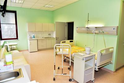 Porodnice Strakonice a.s., Gynekologicko-porodnické oddělení: Nadstandardní lůžkový pokojíček pro maminky.
