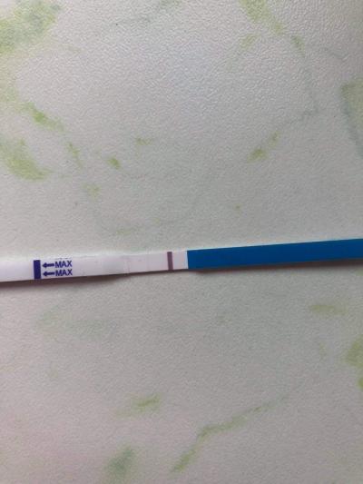 Testování a těhotenský test | Vidíte tam něco? Duch nebo ryska