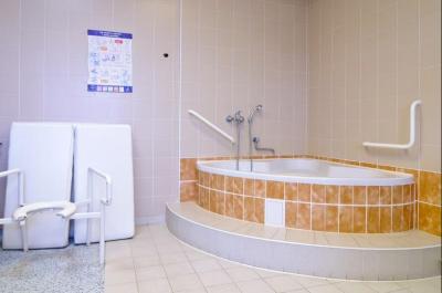 Porodnice Boskovice s. r. o., Gynekologické oddělení: Prostorná vana pro maminku.