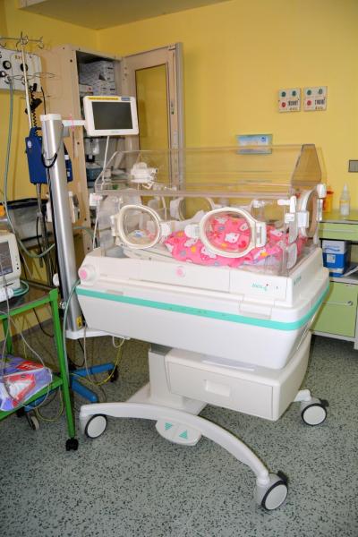 Porodnice Mladá Boleslav. Klaudiánova nemocnice, Gynekologicko-porodnické oddělení: Inkubátor pro miminka.