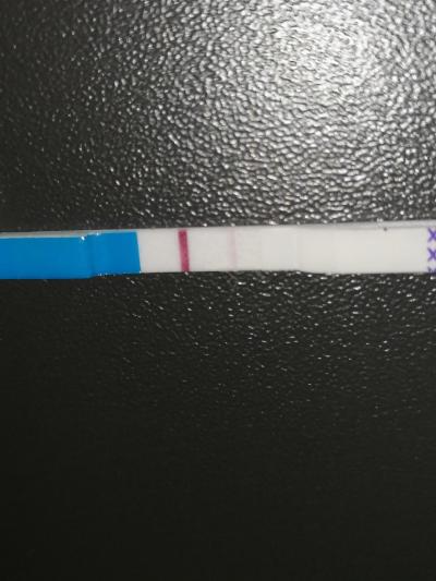 Testování a těhotenský test | Těhotensky test 1.den zpoždění