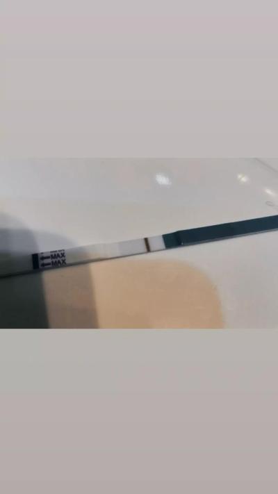 Testování a těhotenský test | Vidíte tam něco? Duch nebo ryska