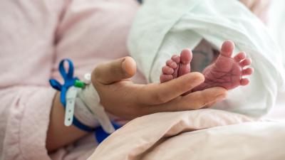 Porod ve 33. týdnu: Jsem šťastná, že je dcerka zdravá a v pořádku
