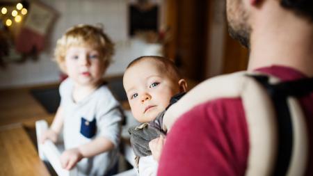 Kdy udrží miminko (samo) hlavičku?