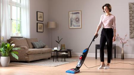 Vysávání a vytírání v jednom? Otestujte eletrický mop Vileda Jet Clean