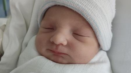 Maminko, zůstanete tu a půjdeme rodit aneb Porod se zavřenýma očima