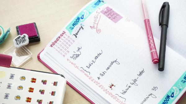 Bullet Journal s fixami a nálepkami od Graspo.