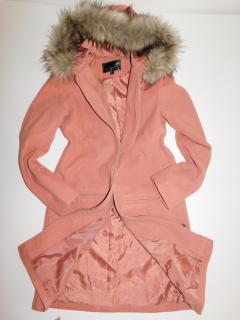 Dámský flaušový kabát s kapucí