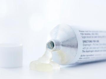 Spermicidy: Jak fungují a kdy je máme využít?