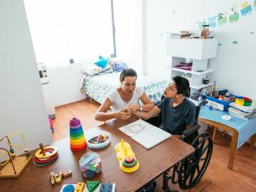 Dětská mozková obrna:  Rehabilitace potíže zmírní