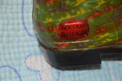 32 zelené gumáky, kocour v botách