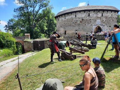 SLAVNOSTI