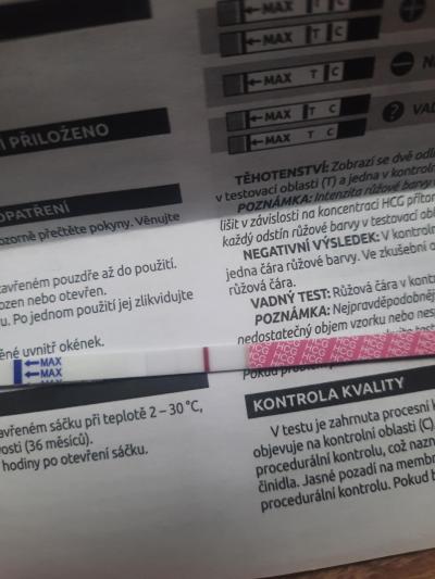 Testování a těhotenský test | Slabá čárka na testu, špinění. Jsem těhotná?