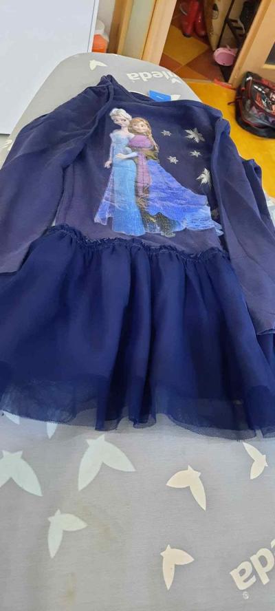 dívčí tričko značky disney, vel. 104.