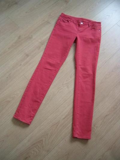 Dlouhé červené úzké skinny džíny rifle vel. S-M