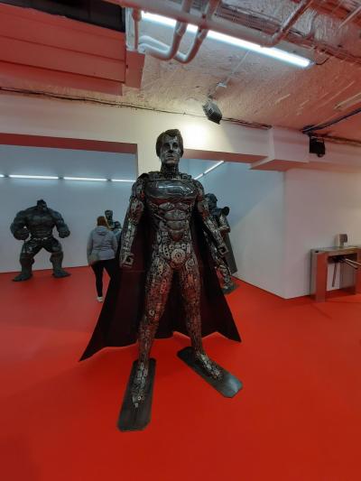OCELOVÉ FIGURÍNY