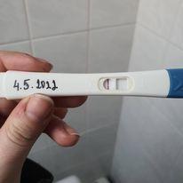 Testování a těhotenský test | Ovitrell 12 dní po a duch na testu
