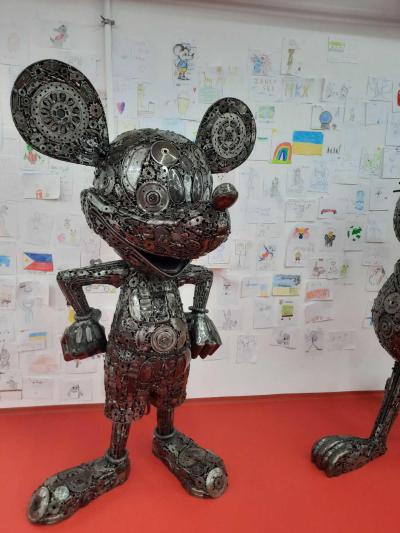 OCELOVÉ FIGURÍNY