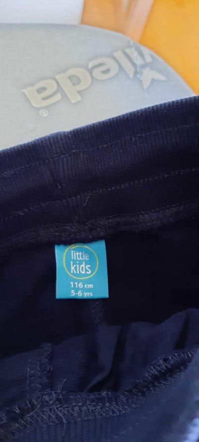 chlapecké tepláky značky little kid, vel. 116cm(5-6let)v