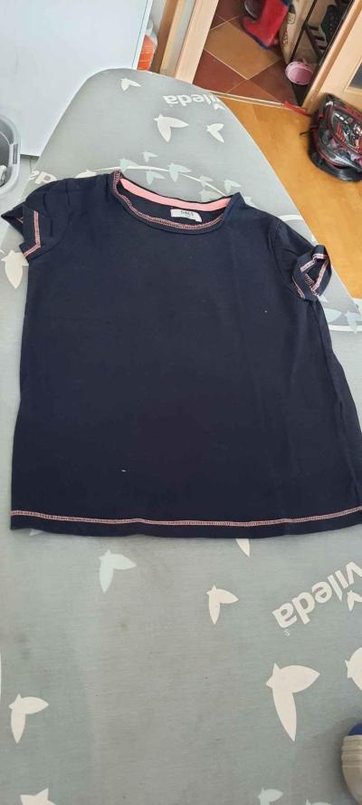 3x dívčí tričko značky  girls, vel. 122.