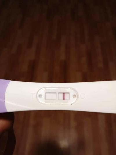 Testování a těhotenský test | Zpoždění,duch na testu