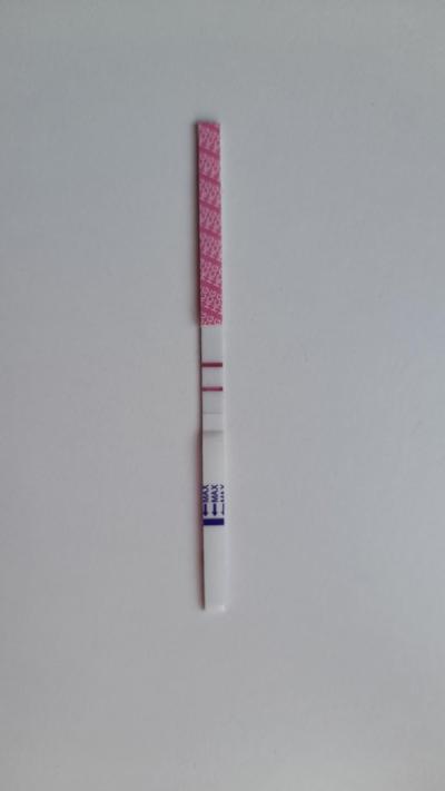 Testování a těhotenský test | Kontrolni carka na tehotenskem testu na jinem miste?