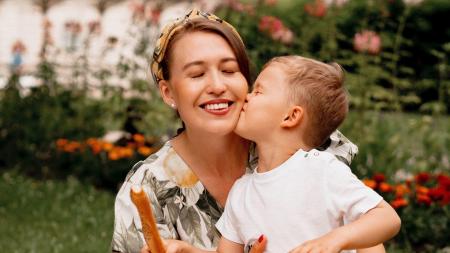 Nejsi sama, ale připadáš si tak: Proč je seznamování single maminek tak těžké?
