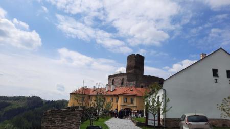 SVOJANOV