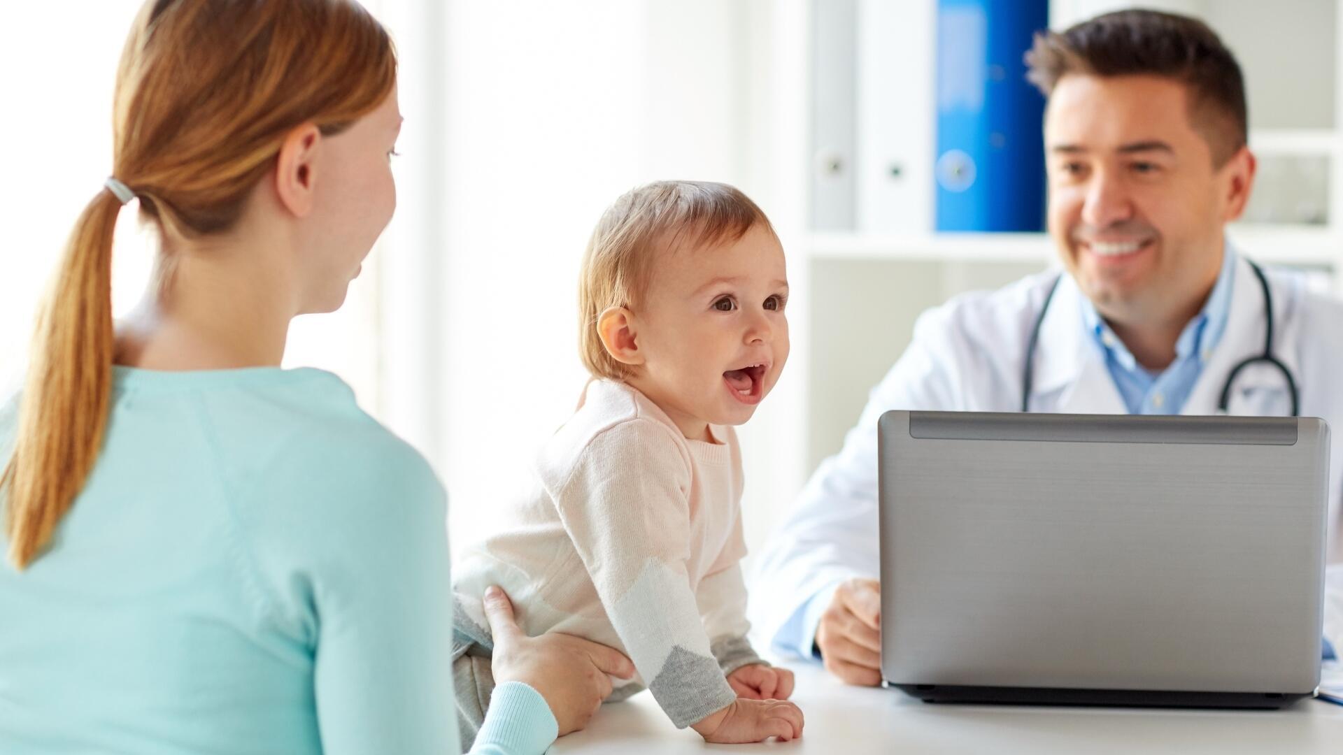 Kdy se chodi s miminkem k pediatrovi?