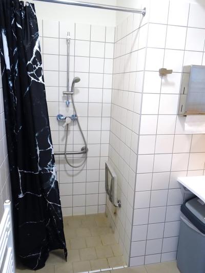 Porodnice Kladno, Oblastní nemocnice Kladno, nadstandardní koupelna