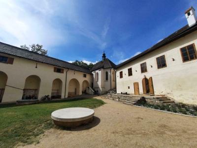 HRAD ROŠTEJN