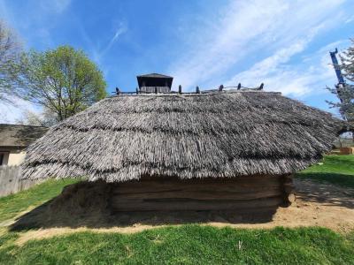 MODRÁ