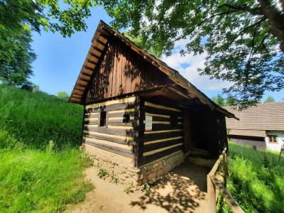 VESELÝ KOPEC