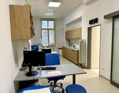 Porodnice U Apolináře, Klinika gynekologie, porodnictví a neonatologie 1. LF UK a VFN