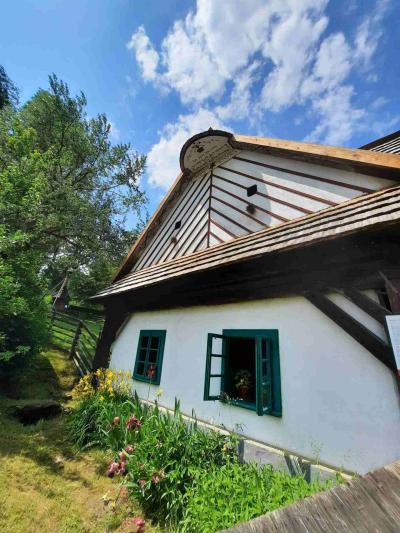 VESELÝ KOPEC