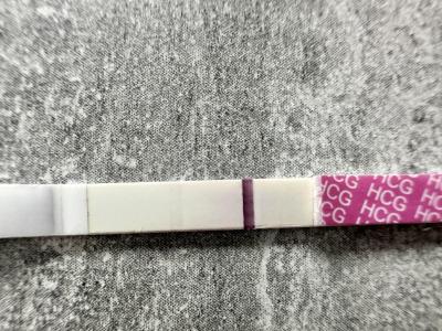 Testování a těhotenský test | Jde o rýhu?