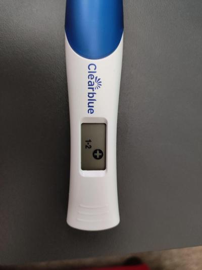 Testování a těhotenský test | Obrys + na clearblue