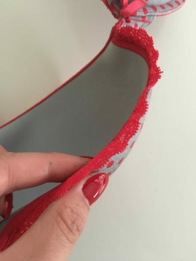 Podprsenka Victoria's Secret, vel. 34 DD (70 DD)