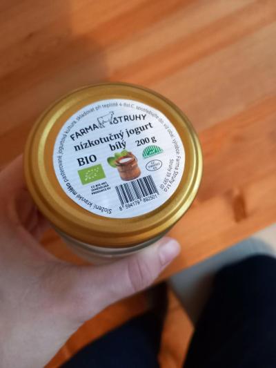Farmářský jogurt ve vratném obalu Otoč obal...