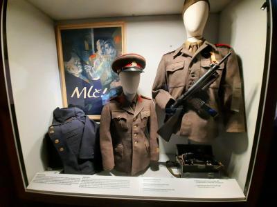 ARMÁDNÍ MUZEUM