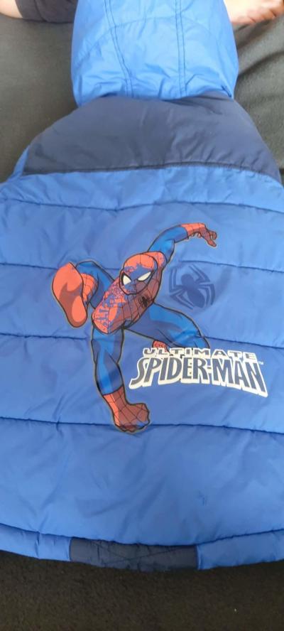 chlapecká zimní bunda spideman, vel. 128 značky C&A.