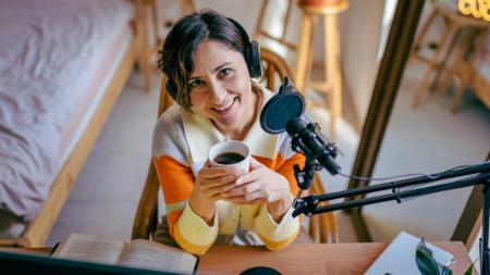 Sdílení příběhů pomáhá! Přihlaste se do podcastu a pomáhejte s námi
