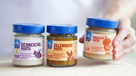 Jak na rychlé a přírodní dochucování jídel? Vyzkoušejte kořenící pasty Podravka Natur