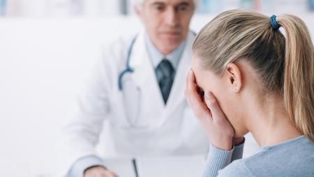 Rozvedená kvůli nemoci? Manželství žen s vážnou nemocí končí rozvodem ve 21% případů