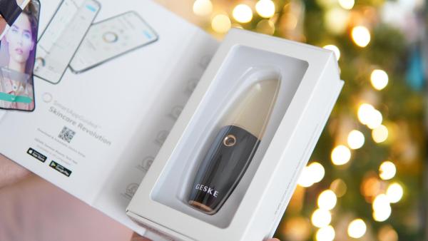 Špičková technologie péče o pleť, která zpevňuje, čistí, chladí a zahřívá.