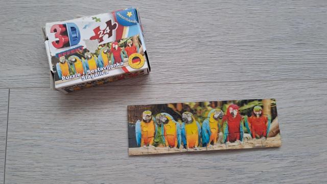 Puzzle papoušci ara 3D 24 ks